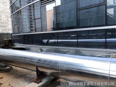空調(diào)外機(jī)組管道保溫工程施工現(xiàn)場(chǎng)圖
